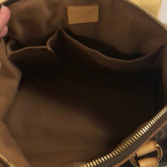 ‼️Sold‼️Louis Vuitton Tivoli - Picture 7 of 8